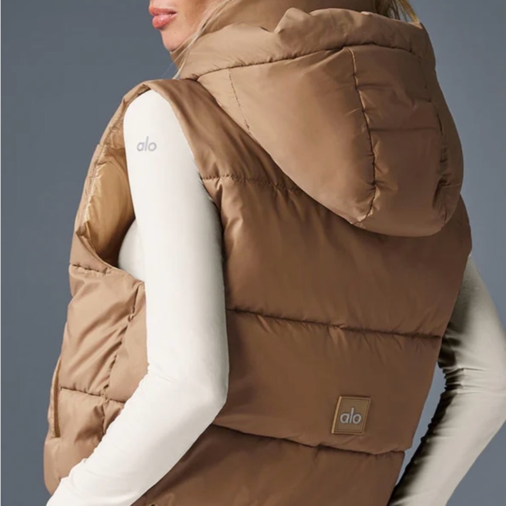 ALO Yoga Gold Rush Puffer Vest